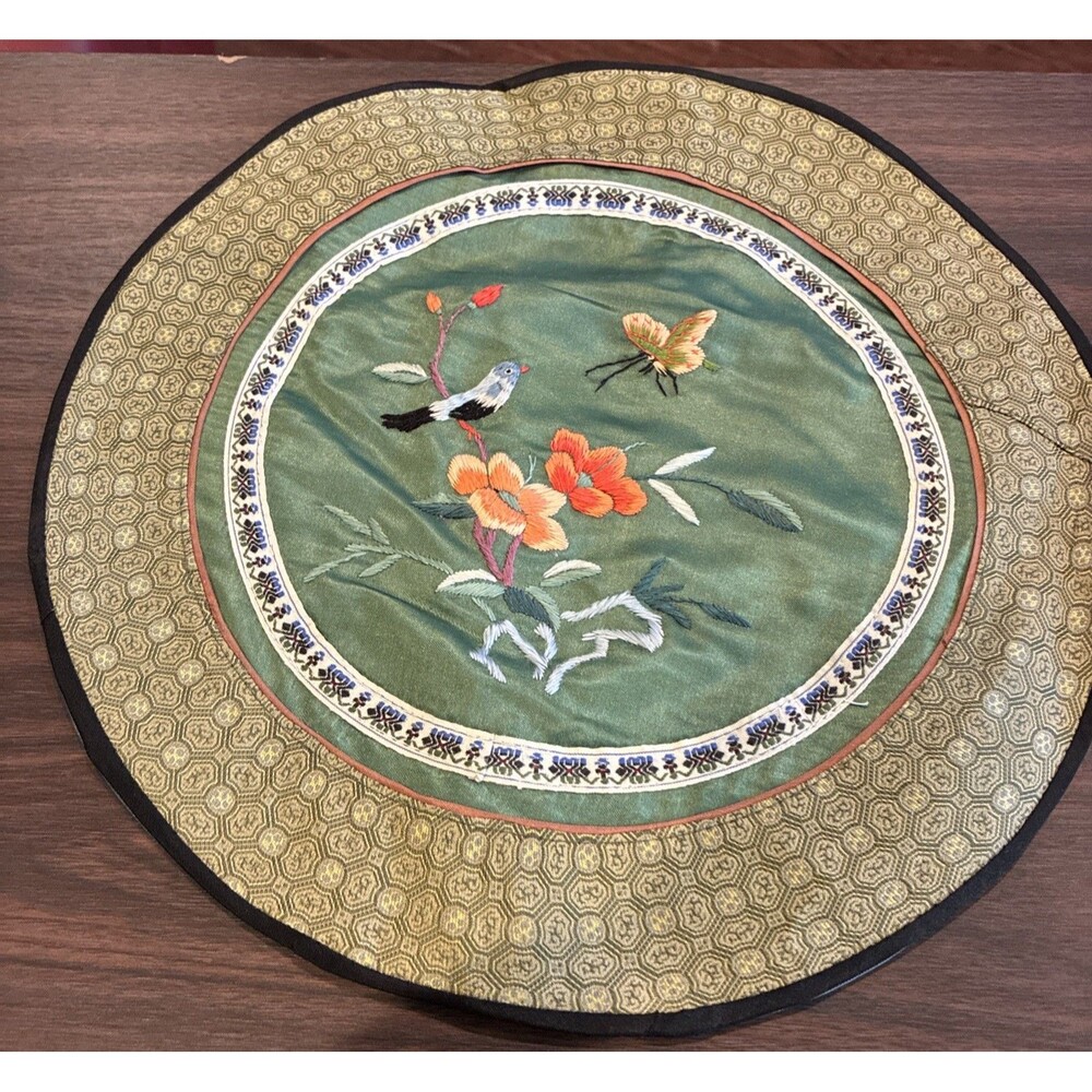 Vintage Chinese Silk Hand-Embroidered Round Panel / Doily